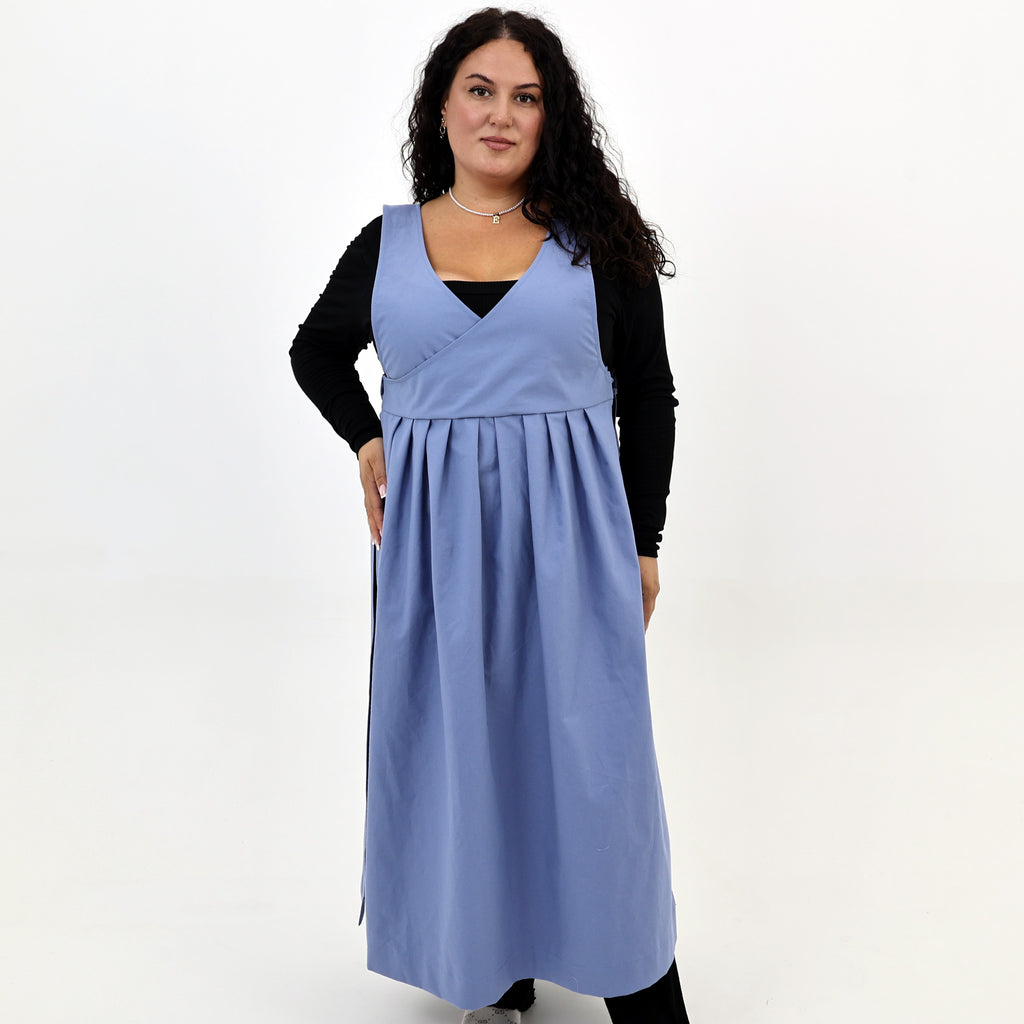 Outdoor gardening apron