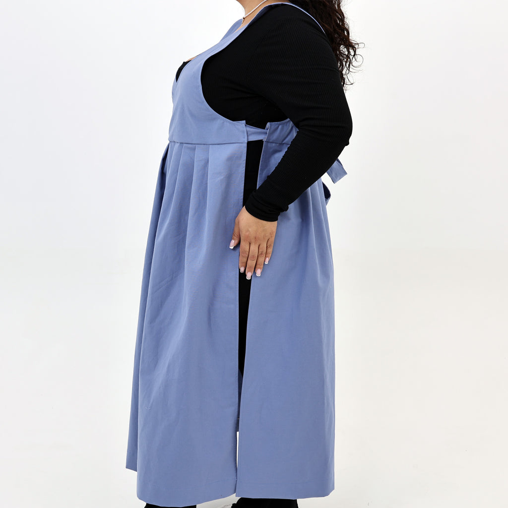 Outdoor gardening apron