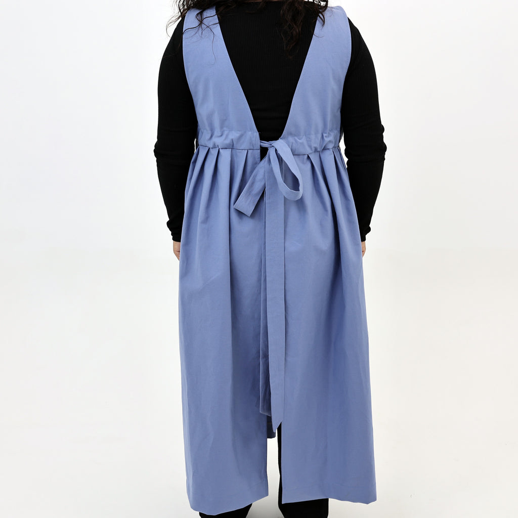 Outdoor gardening apron