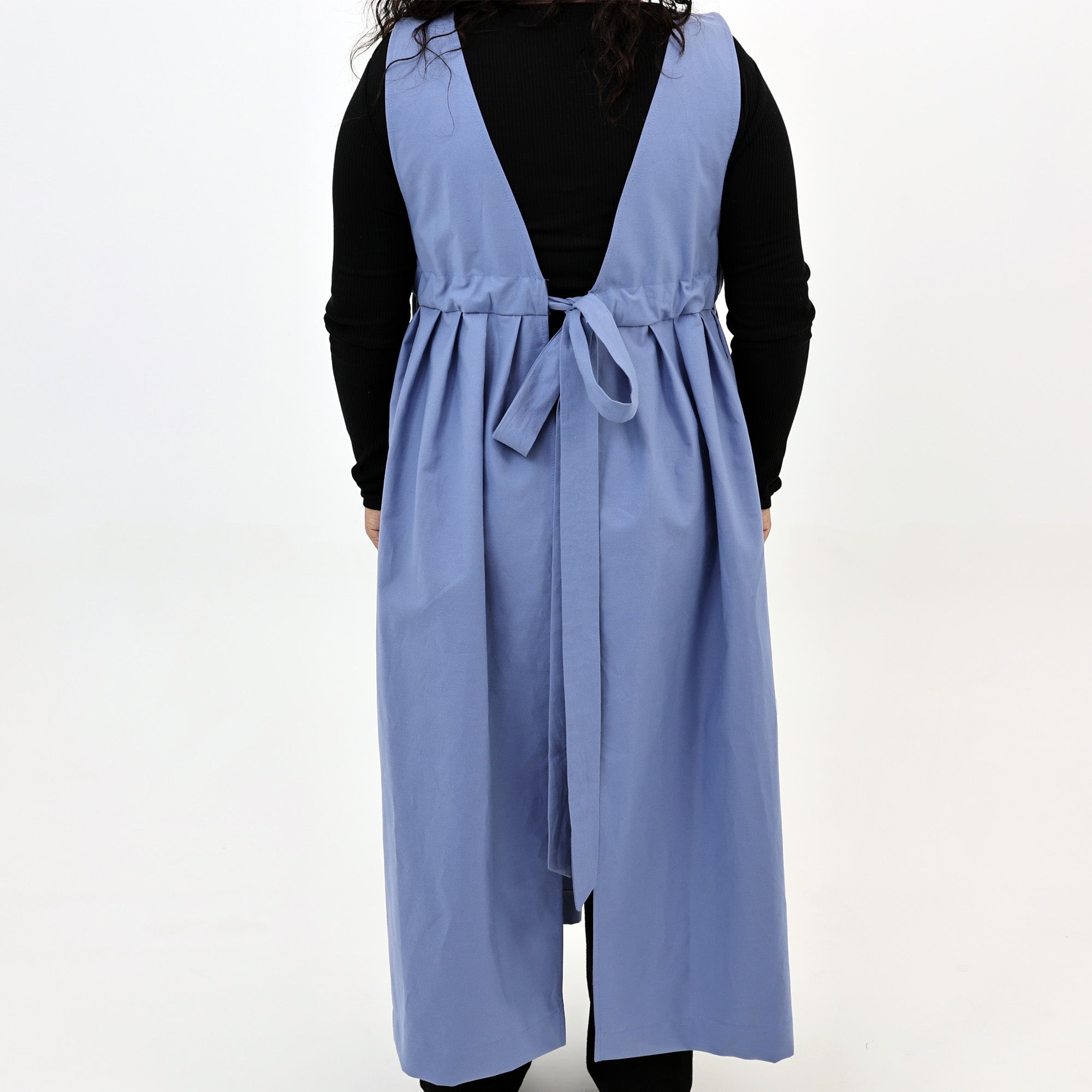 Outdoor gardening apron