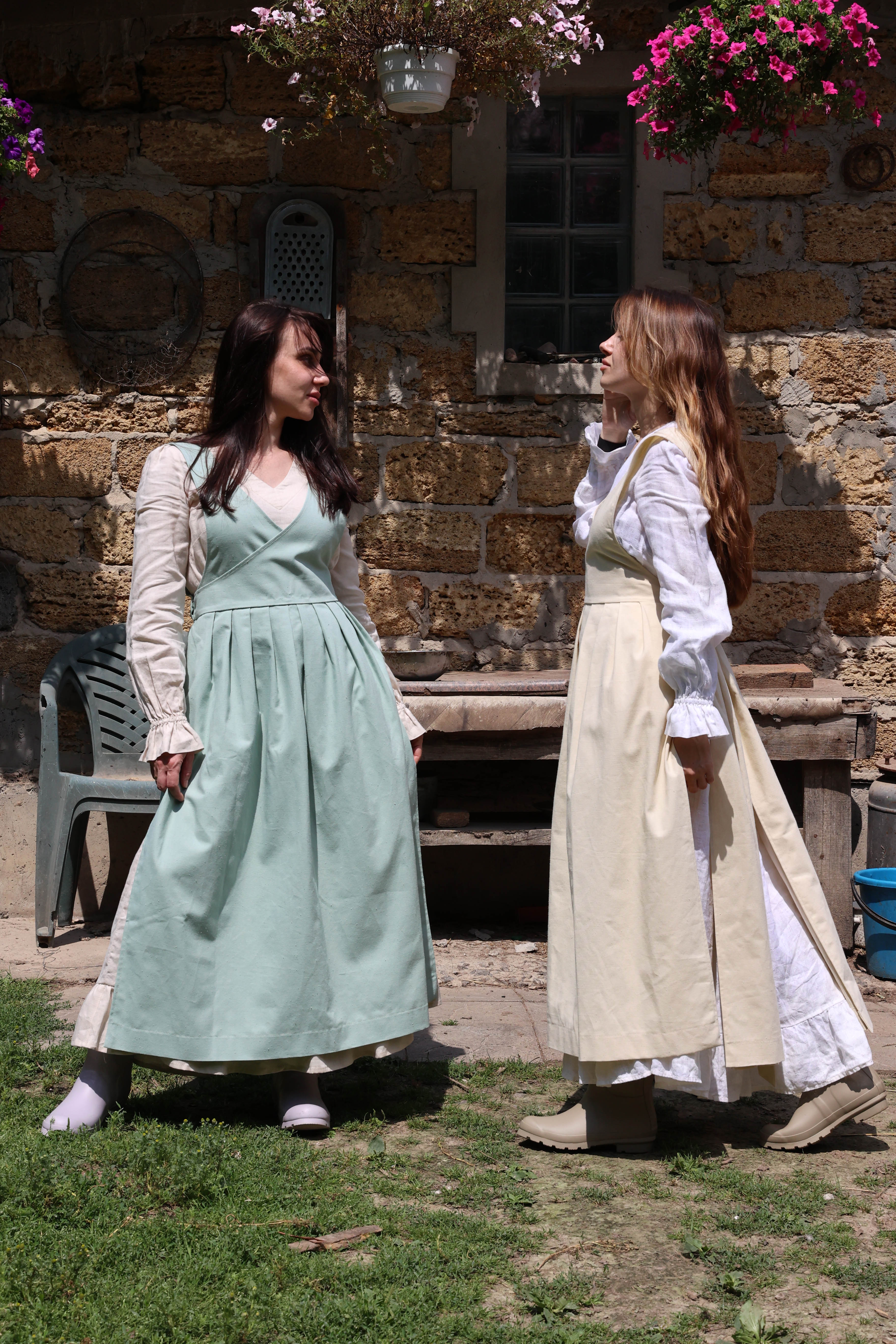 Champagne Fair Apron — Full-Skirt Cotton Pinafore