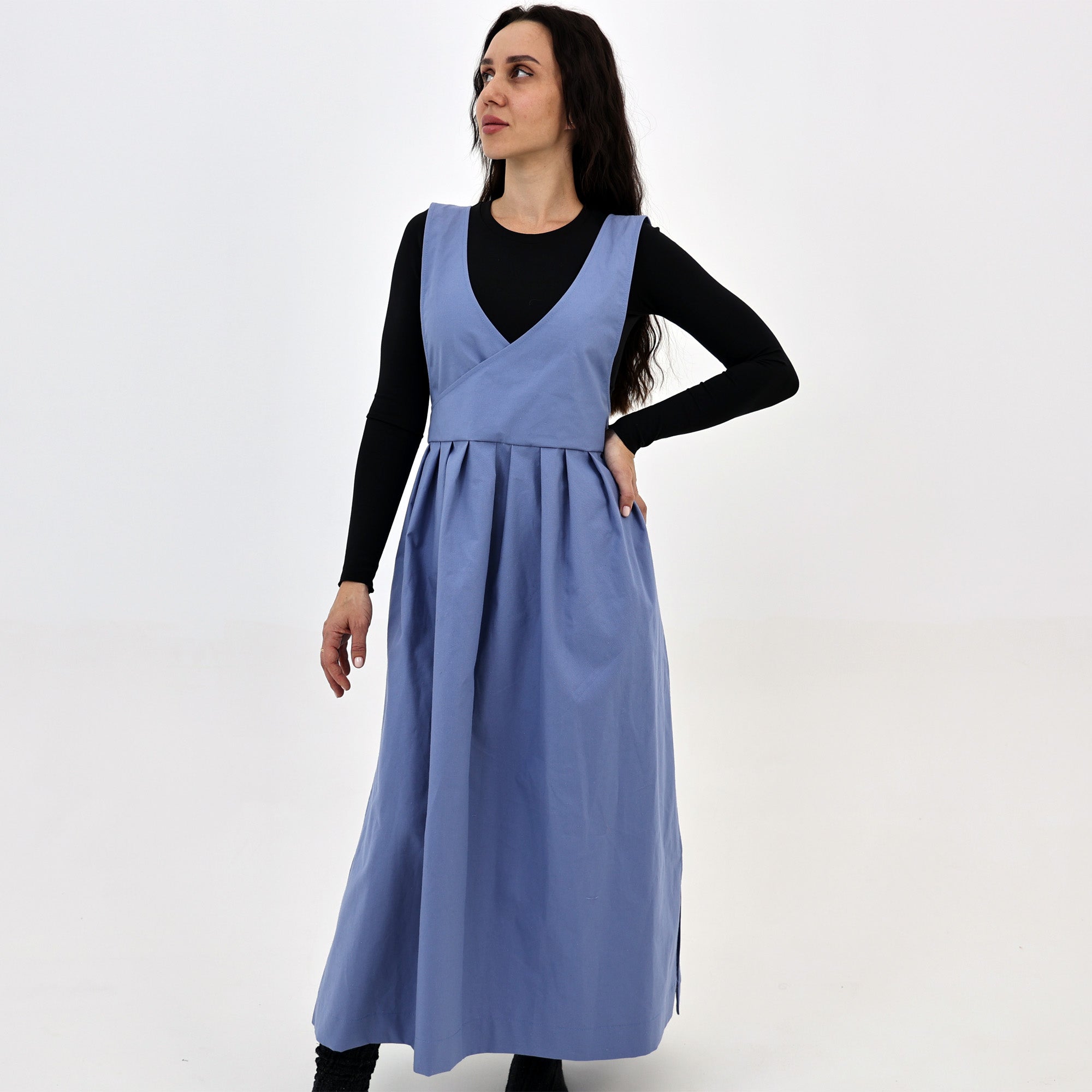 Outdoor gardening apron