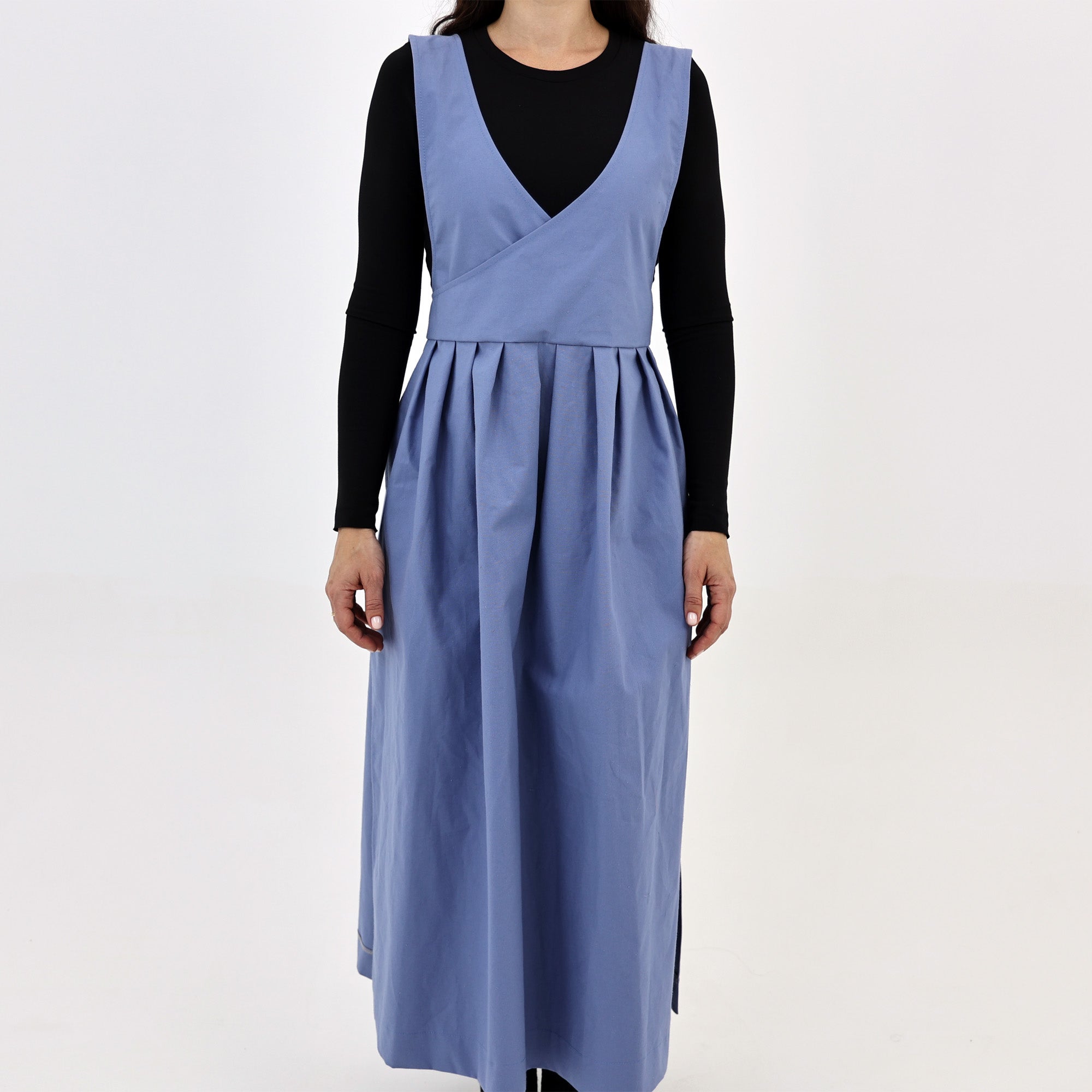 Outdoor gardening apron