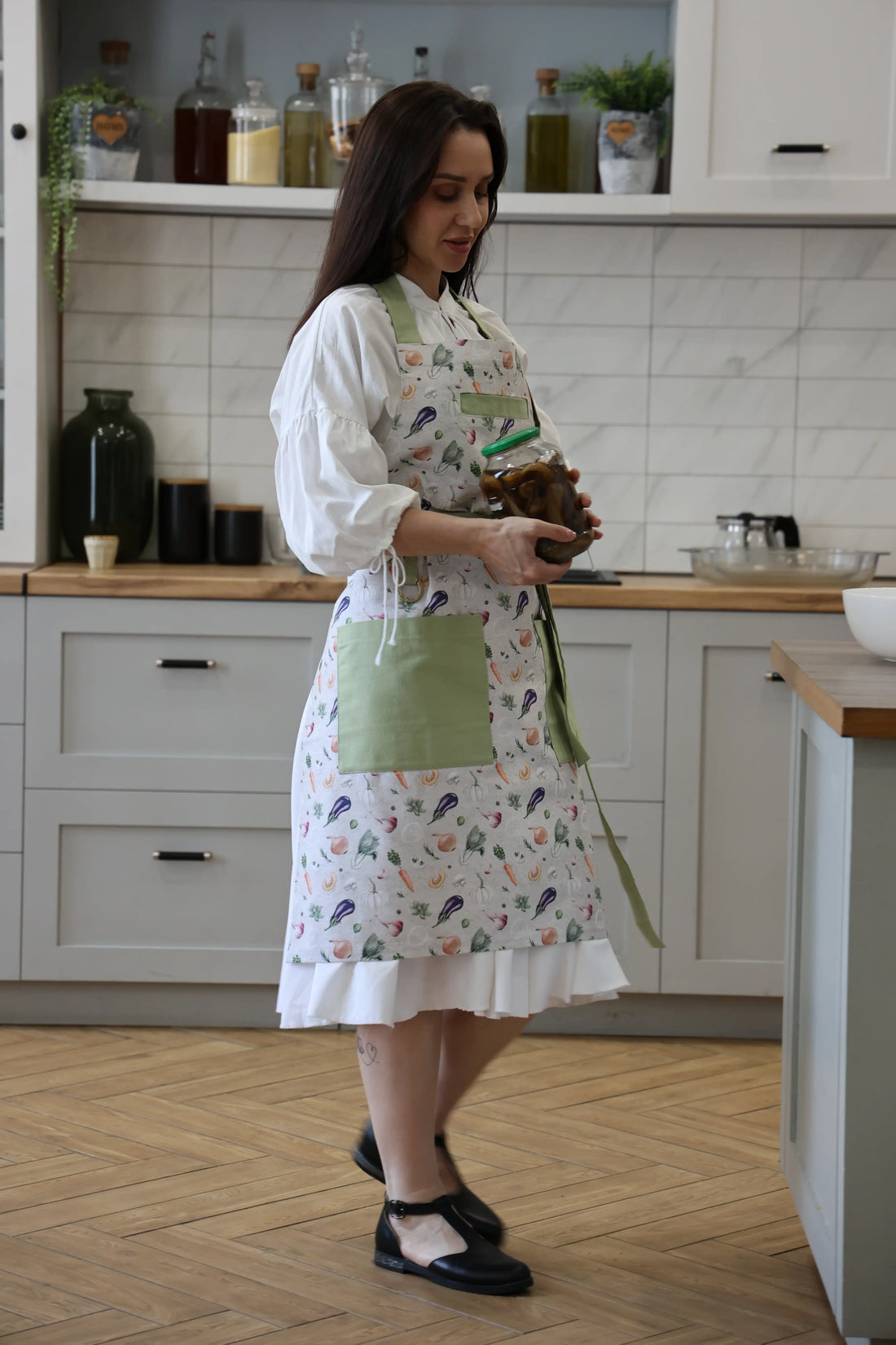Sage Daisy Print Apron with Lace