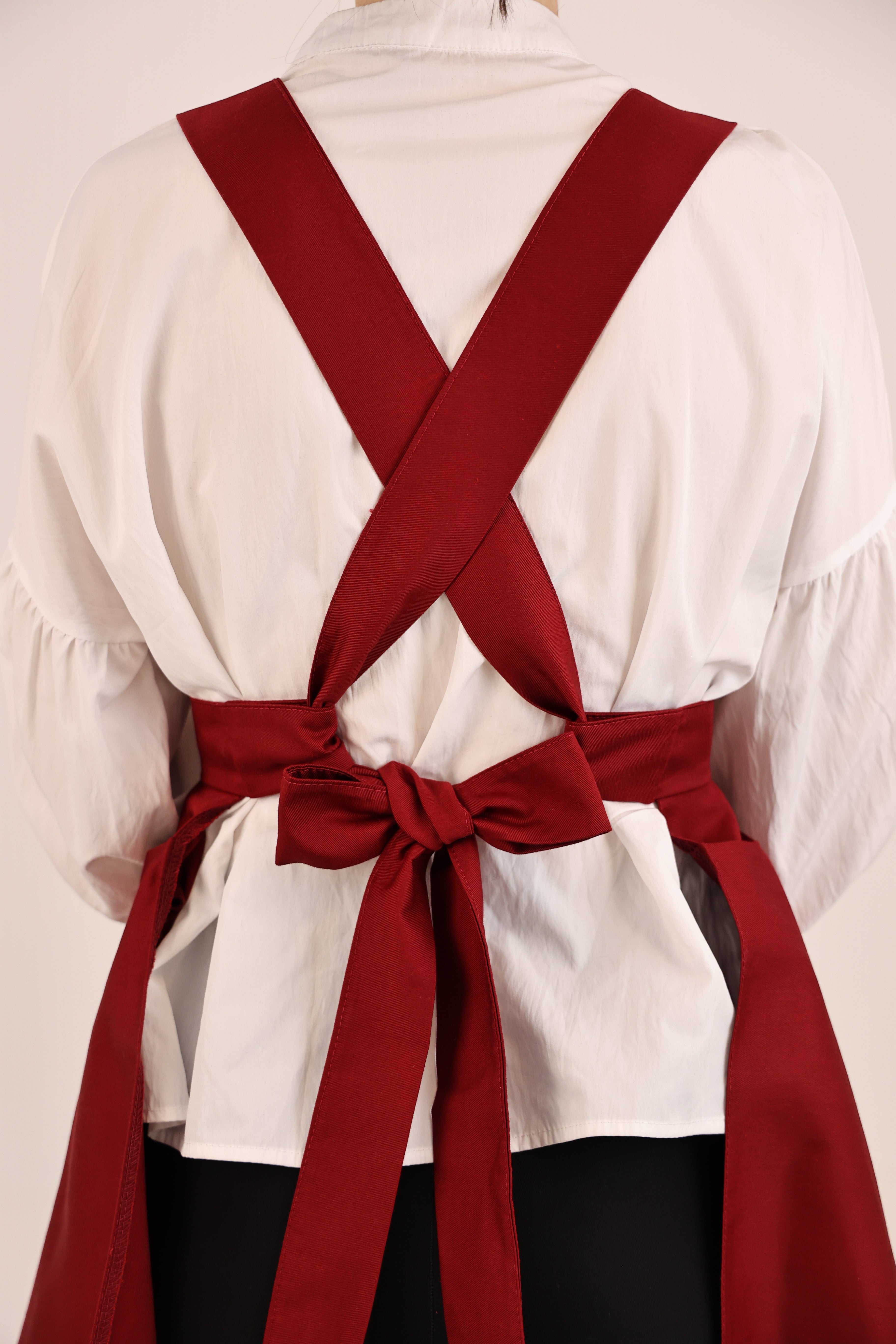 Café Crossback Apron — Burgundy