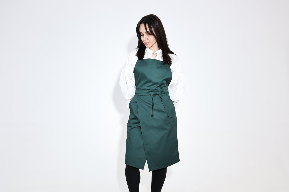 Hituka Pro Chef & Bartender Apron Emerald Green — Highly-Breathable Cross-Back Apron
