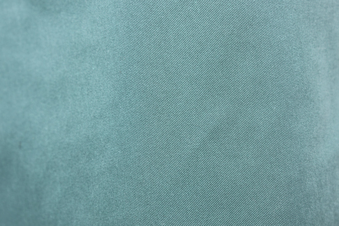 Hituka Pro Chef & Bartender Apron Emerald Green — Highly-Breathable Cross-Back Apron
