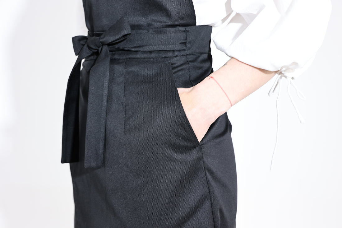 Hituka Pro Chef & Bartender Apron Black — Highly-Breathable Cross-Back Apron