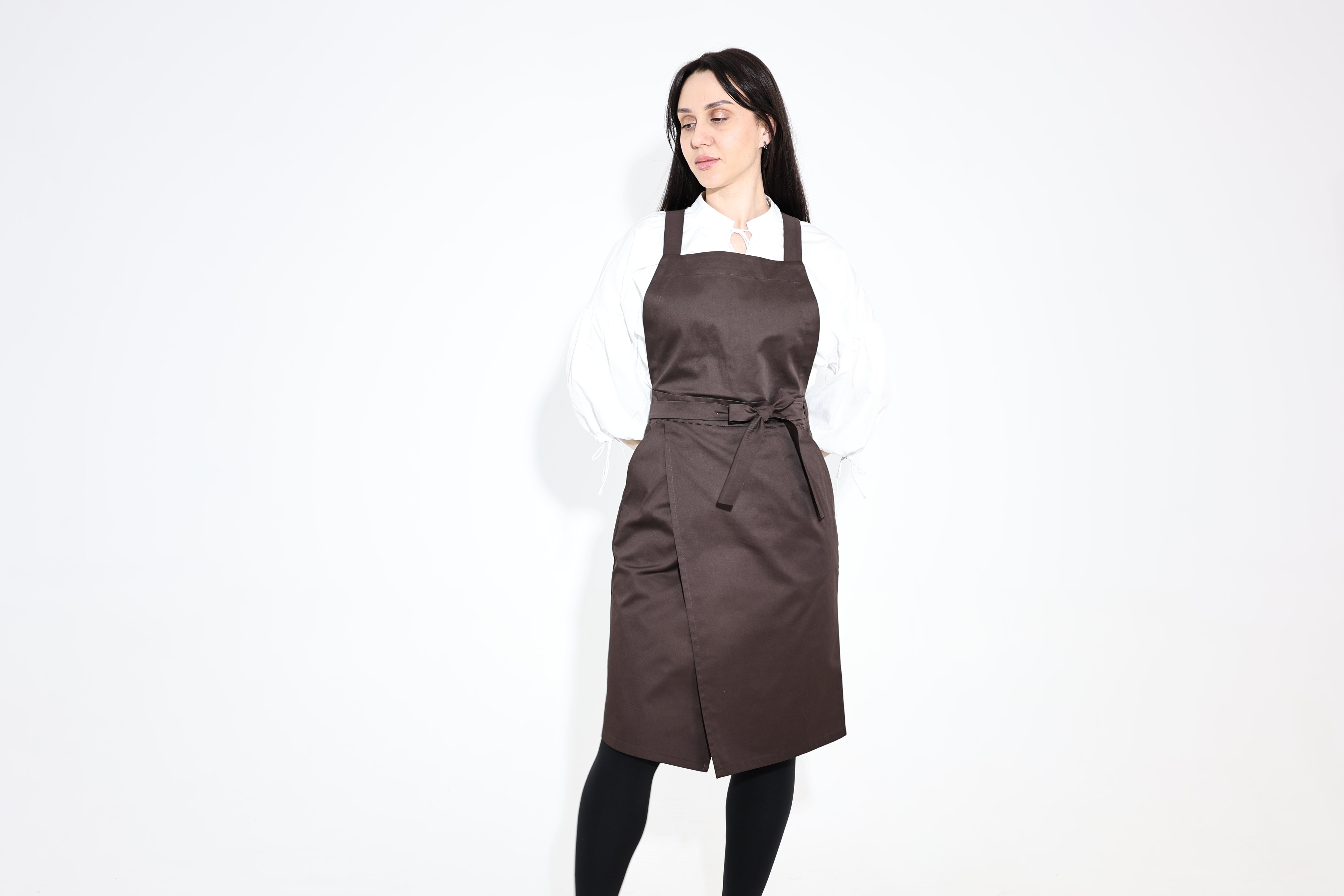 Hituka Pro Chef & Bartender Apron Dark Brown — Highly-Breathable Cross-Back Apron