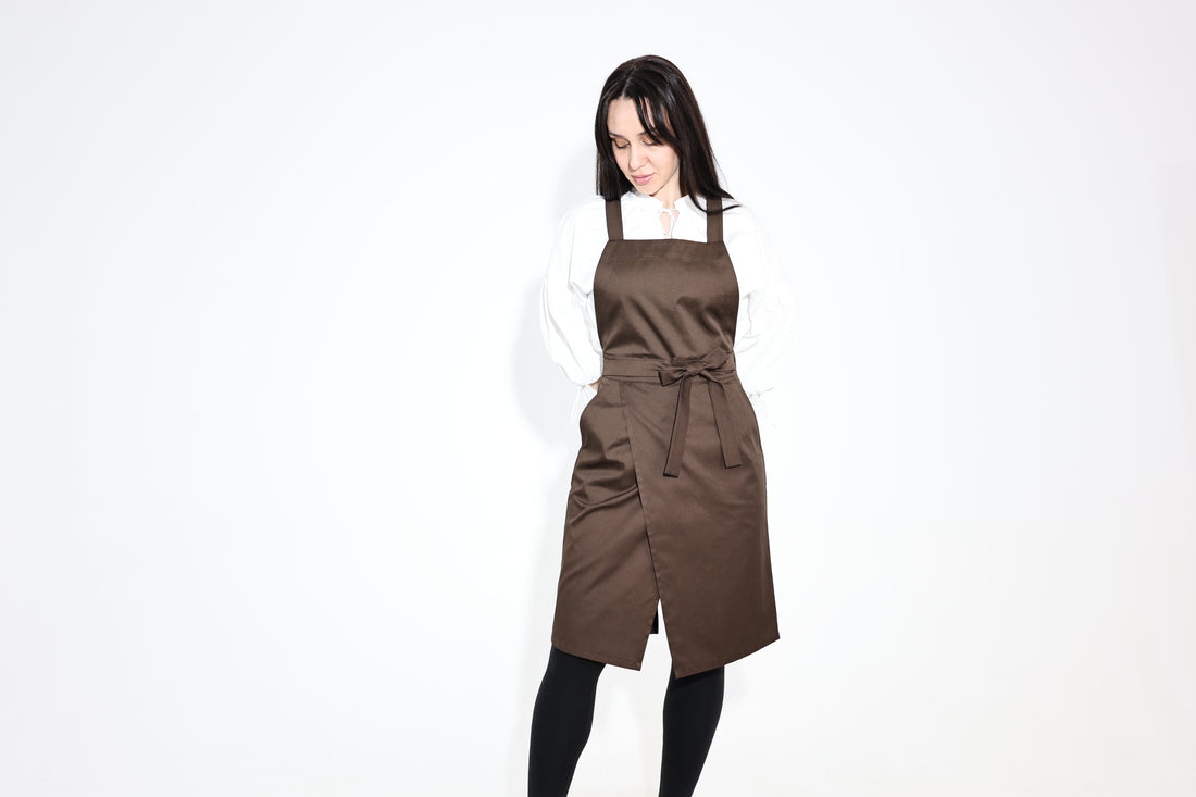 Hituka Pro Chef & Bartender Apron Light Brown — Water-Repellent Cross-Back Apron