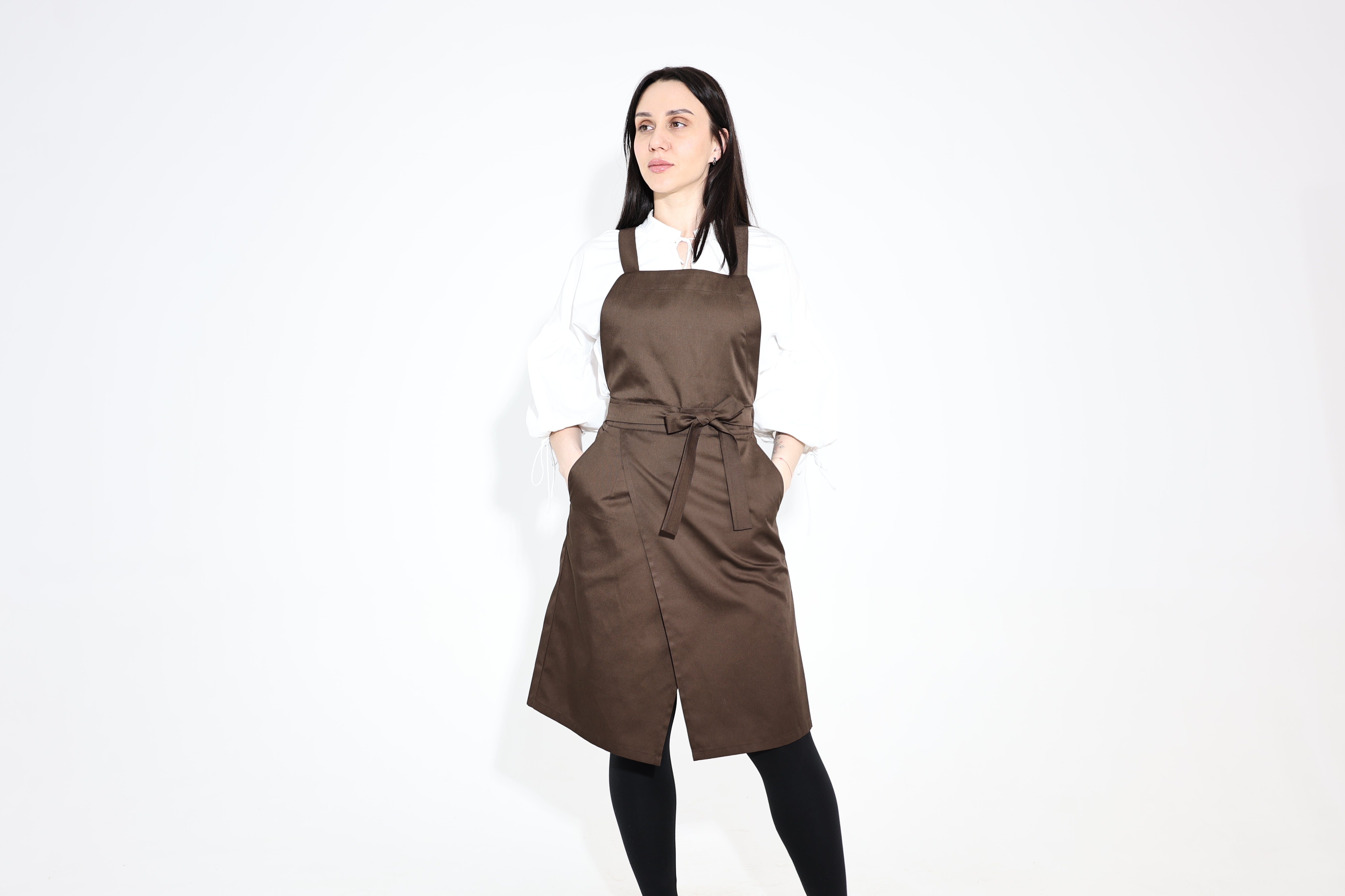 Hituka Pro Chef & Bartender Apron Light Brown — Water-Repellent Cross-Back Apron