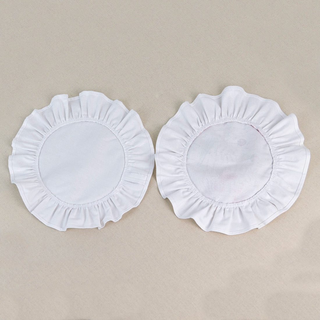 White placemat set with pink poppy and wildflower print