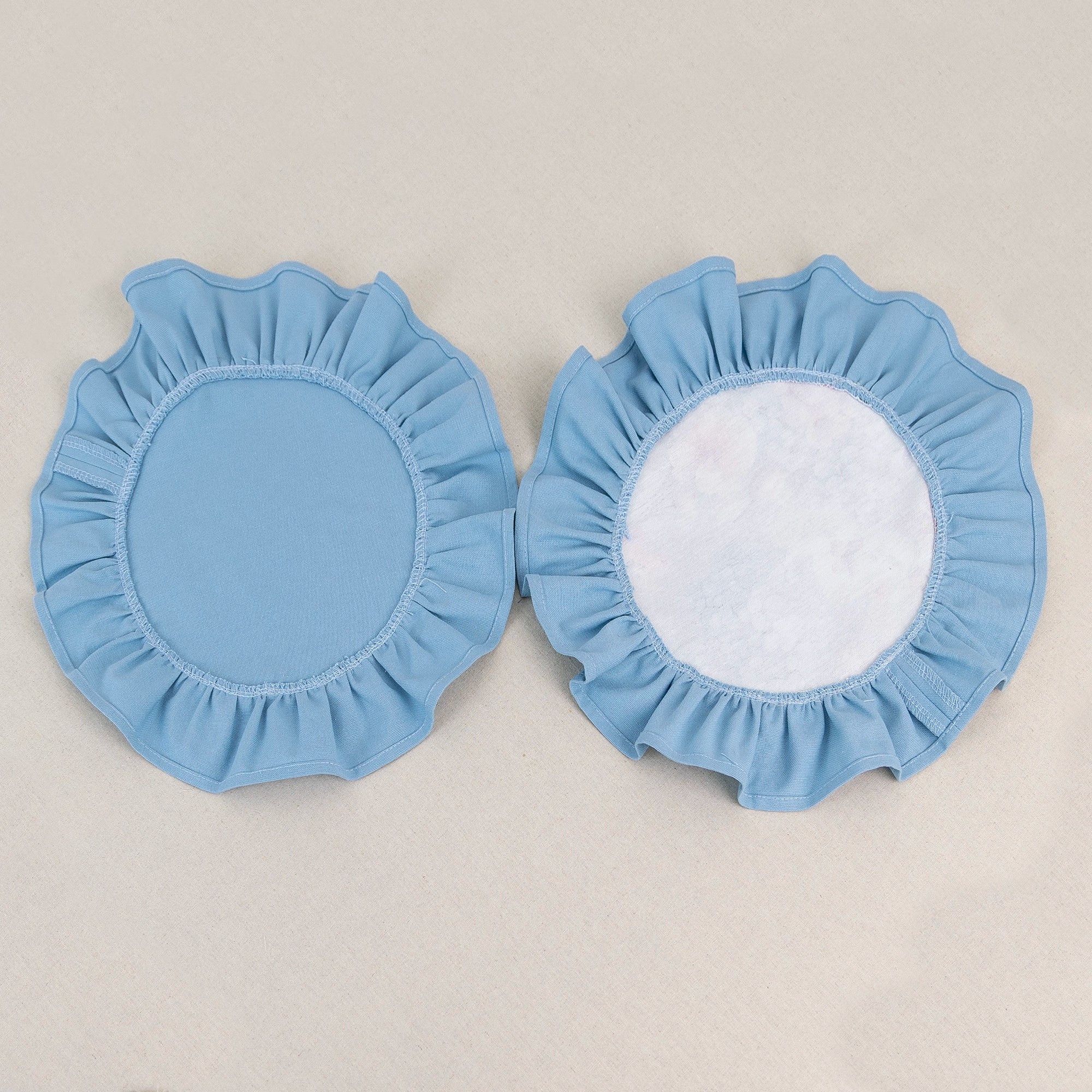 Blue placemat set with hydrangea floral print centre